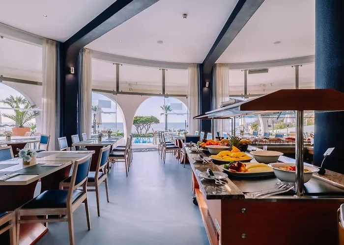 アパートホテル Grand Muthu Oura View Club