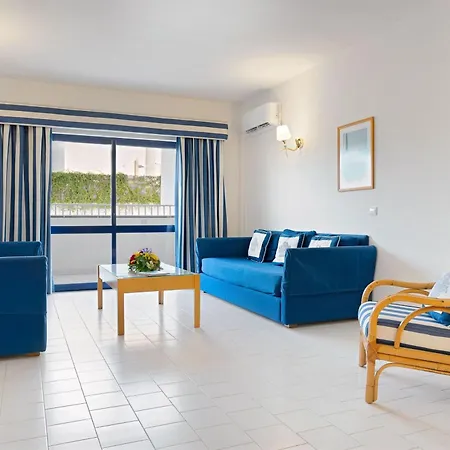 Апарт-готель Grand Muthu Oura View Club