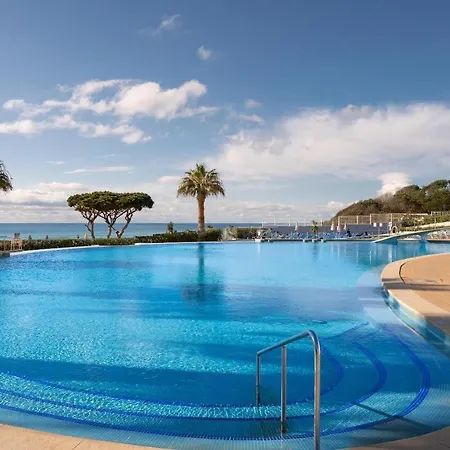 Grand Muthu Oura View Club Aparthotel 5*
