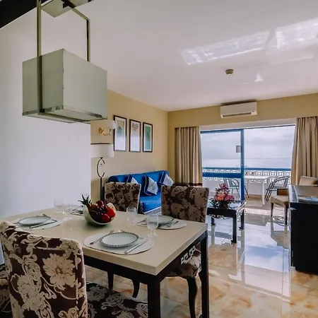 公寓式酒店 大穆图大浦景观海滩俱乐部度假屋 5*