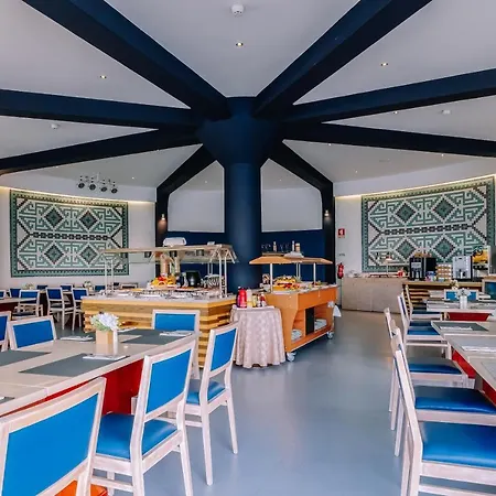 Grand Muthu Oura View Club מלון דירות