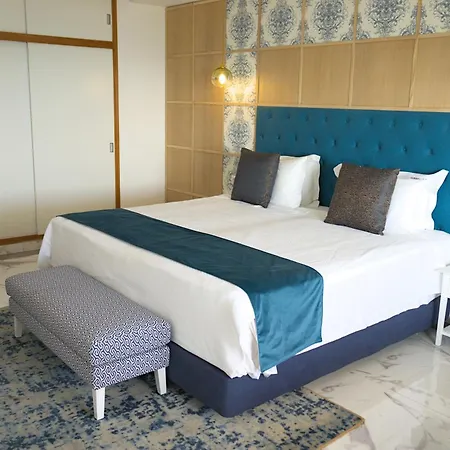 Aparthotel Grand Muthu Oura View Club