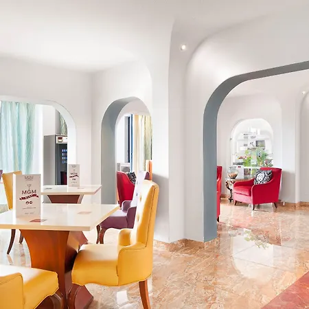 Grand Muthu Oura View Club Aparthotel 5*