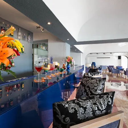 מלון דירות Grand Muthu Oura View Club