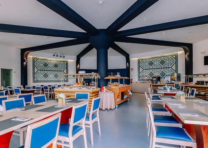 Grand Muthu Oura View Club Aparthotel