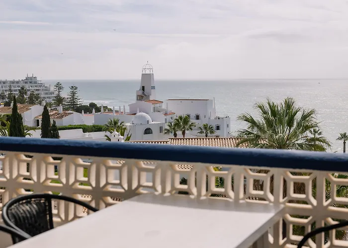 Aparthotel Grand Muthu Oura View Club 5*